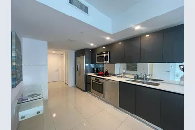 31 SE 6th St #2503, Miami, FL 33131 - Photo 5