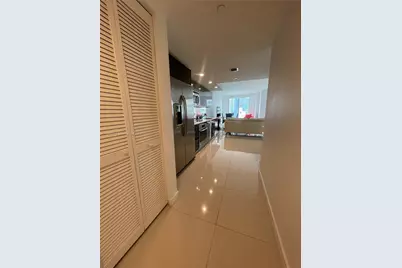 31 SE 6th St #2503, Miami, FL 33131 - Photo 11
