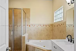 2588 NW 5th St, Pompano Beach, FL 33069 - Photo 7