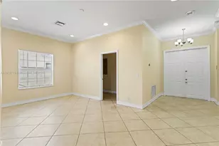 2588 NW 5th St, Pompano Beach, FL 33069 - Photo 9