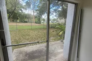 8540 N Sherman Cir, Miramar, FL 33025 - Photo 27