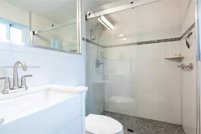1416 NE 23rd St, Wilton Manors, FL 33305 - Photo 15