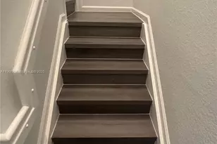 11605 NW 89th St, Doral, FL 33178 - Photo 19