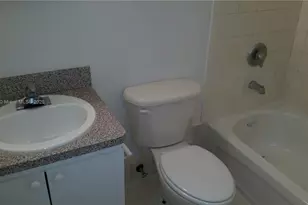 13950 NE 2nd Ave, Miami, FL 33161 - Photo 15