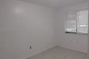 13950 NE 2nd Ave, Miami, FL 33161 - Photo 33