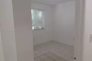 13950 NE 2nd Ave, Miami, FL 33161 - Photo 35