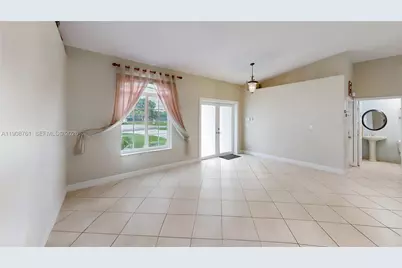 18821 SW 297th St, Homestead, FL 33030 - Photo 9