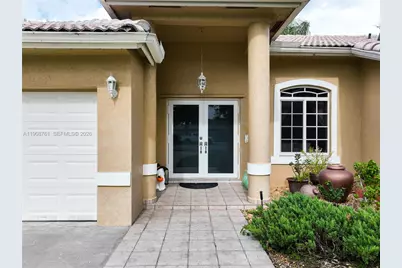 18821 SW 297th St, Homestead, FL 33030 - Photo 3