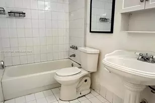 6780 W 2nd Ct, Hialeah, FL 33012 - Photo 11