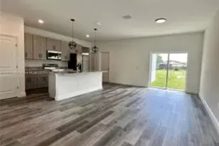 1427 Punta Gorda Dr, Other City - In The State Of Florida, FL 34759 - Photo 9