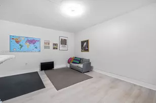 9140 Collins Ave, Surfside, FL 33154 - Photo 5