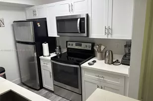 15560 SW 106th Ln, Miami, FL 33196 - Photo 3