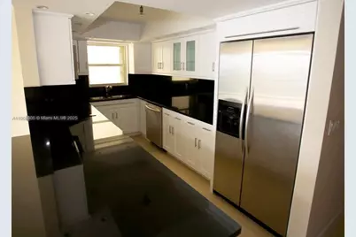 801 N Venetian Dr #1106, Miami, FL 33139 - Photo 5