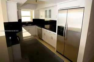 801 N Venetian Dr, Miami, FL 33139 - Photo 5