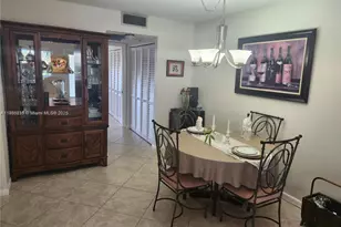 2114 E Cambridge E, Deerfield Beach, FL 33442 - Photo 5