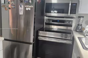 2114 E Cambridge E, Deerfield Beach, FL 33442 - Photo 11