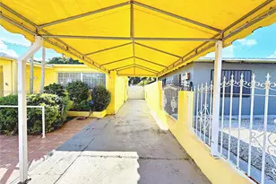 880 E 28th St, Hialeah, FL 33013 - Photo 23