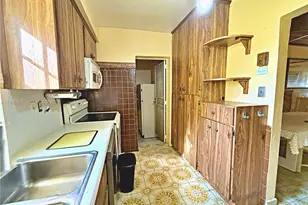 880 E 28th St, Hialeah, FL 33013 - Photo 5