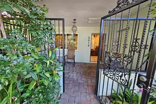 2016 NE 26th Dr, Wilton Manors, FL 33306 - Photo 5