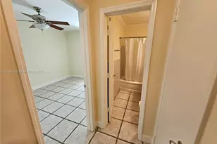 2016 NE 26th Dr, Wilton Manors, FL 33306 - Photo 29