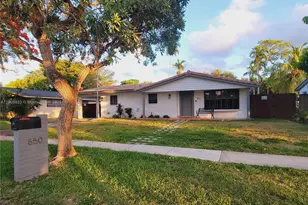 850 NE 182nd Terrace, North Miami Beach, FL 33162 - Photo 1