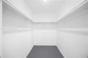 619 NE 14th Ave, Hallandale Beach, FL 33009 - Photo 15