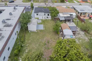 2462 Johnson St, Hollywood, FL 33020 - Photo 5