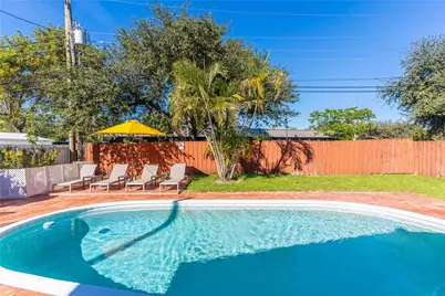 7711 Atlanta St, Hollywood, FL 33024 - Photo 1