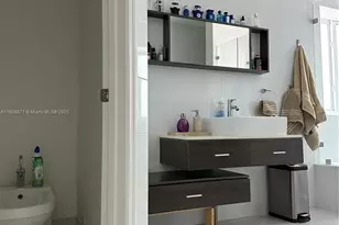 7060 NW 107th Pl, Doral, FL 33178 - Photo 7