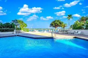 [Address not provided], West Palm Beach, FL 33407 - Photo 17