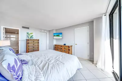 [Address not provided], West Palm Beach, FL 33407 - Photo 15