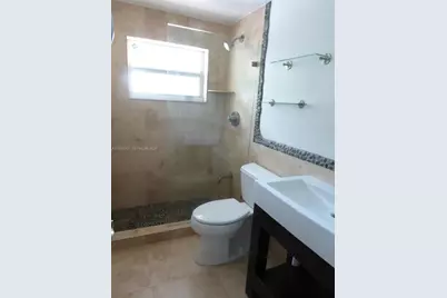 101 Collins Ave #2, Miami Beach, FL 33139 - Photo 15