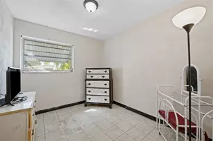 321 N 69th Ave, Hollywood, FL 33024 - Photo 19