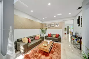 10867 NW 76th Ln, Doral, FL 33178 - Photo 7