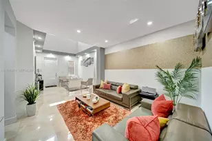 10867 NW 76th Ln, Doral, FL 33178 - Photo 9