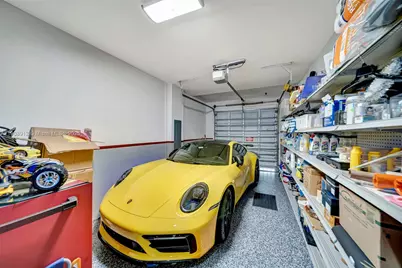 10867 NW 76th Ln, Doral, FL 33178 - Photo 11