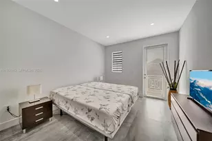 10867 NW 76th Ln, Doral, FL 33178 - Photo 27