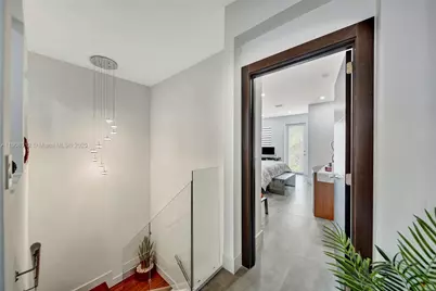 10867 NW 76th Ln, Doral, FL 33178 - Photo 33