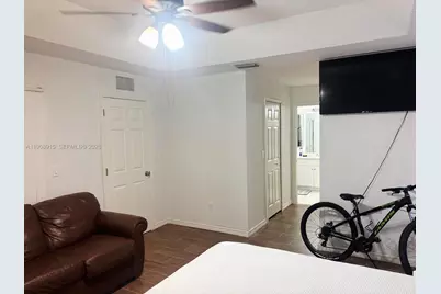 3740 NE 10th Ave, Naples, FL 34120 - Photo 7