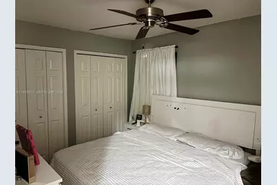 3740 NE 10th Ave, Naples, FL 34120 - Photo 5