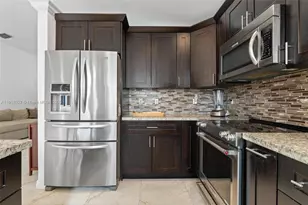 15624 NW 12th Rd, Pembroke Pines, FL 33028 - Photo 13