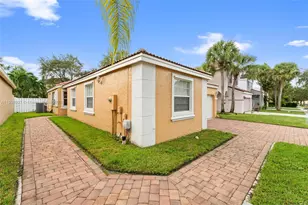 15624 NW 12th Rd, Pembroke Pines, FL 33028 - Photo 3