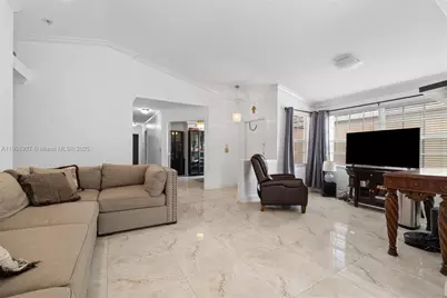 15624 NW 12th Rd, Pembroke Pines, FL 33028 - Photo 11