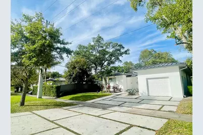 330 NE 88th St, El Portal, FL 33138 - Photo 1