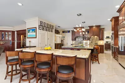 70 Bay Colony Ln, Fort Lauderdale, FL 33308 - Photo 27