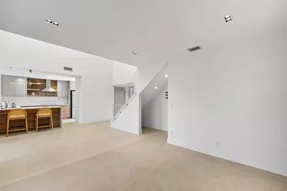 6243 NW 171st St, Hialeah, FL 33015 - Photo 7