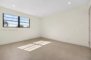 6243 NW 171st St, Hialeah, FL 33015 - Photo 17