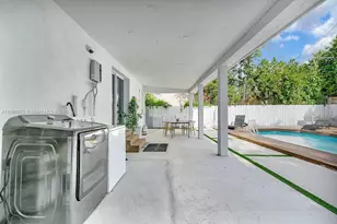 85 NW 47th St, Miami, FL 33127 - Photo 9