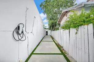 85 NW 47th St, Miami, FL 33127 - Photo 33