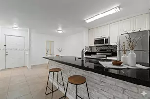10421 SW 157th Pl, Miami, FL 33196 - Photo 5